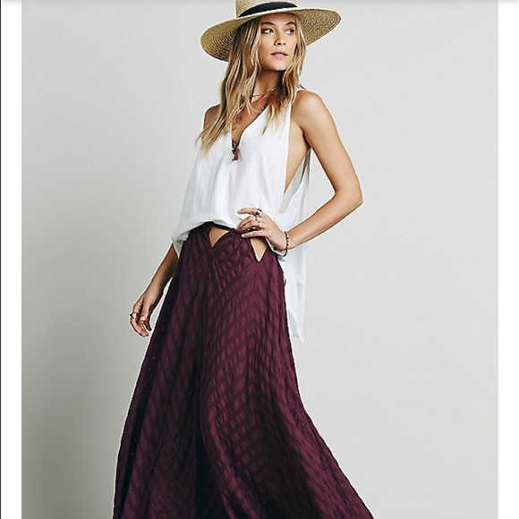 Possi Vibes Skirt - Picture 1 of 4
